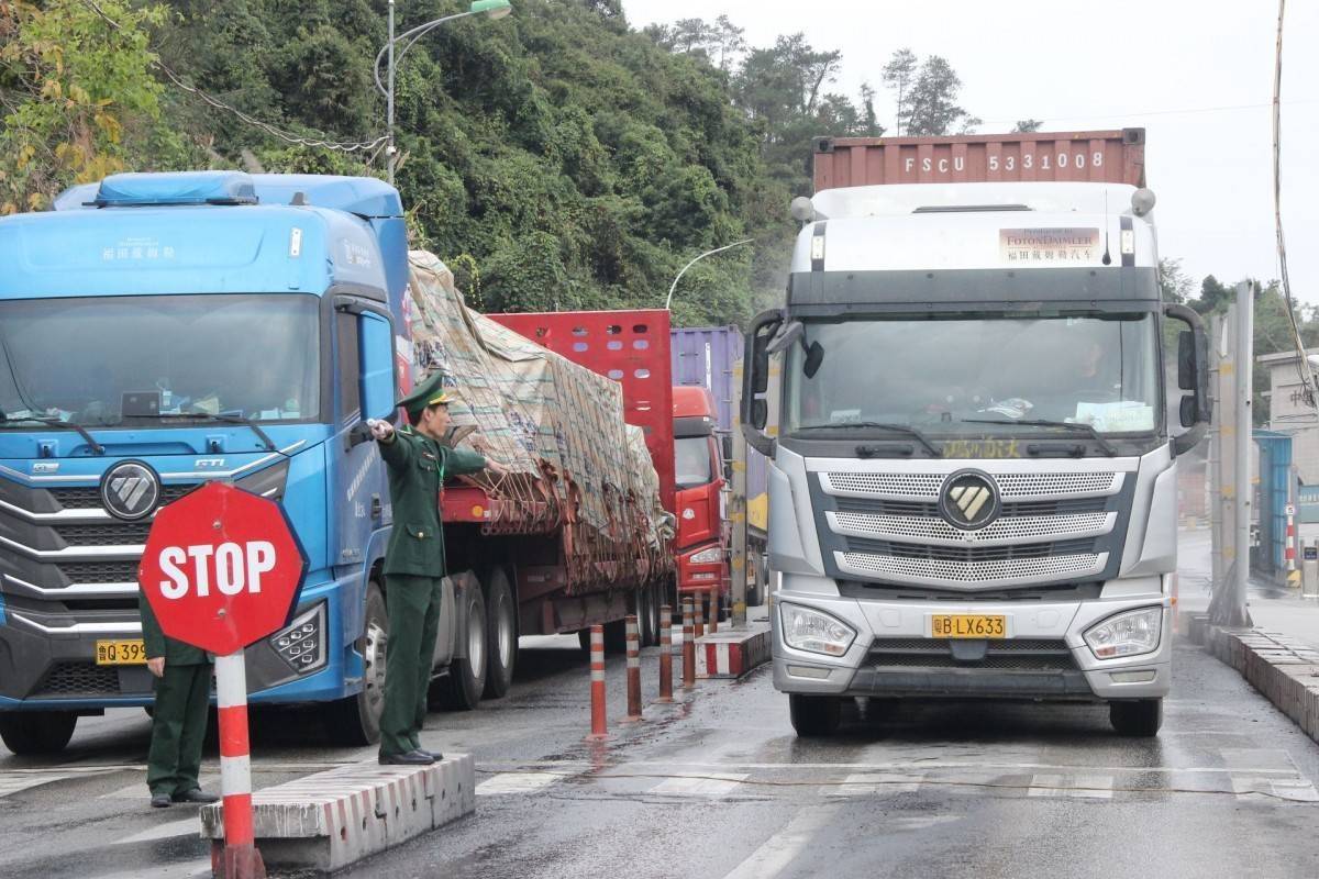 Lạng Sơn thu gần 536,5 tỷ đồng phí hạ tầng cửa khẩu trong 7 tháng