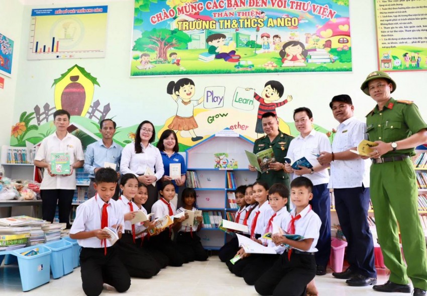 Ấm tình Đảng ủy Doanh nghiệp phường Thanh Xuân gửi trẻ em xã La Lay – gieo hy vọng nơi biên cương Tổ quốc