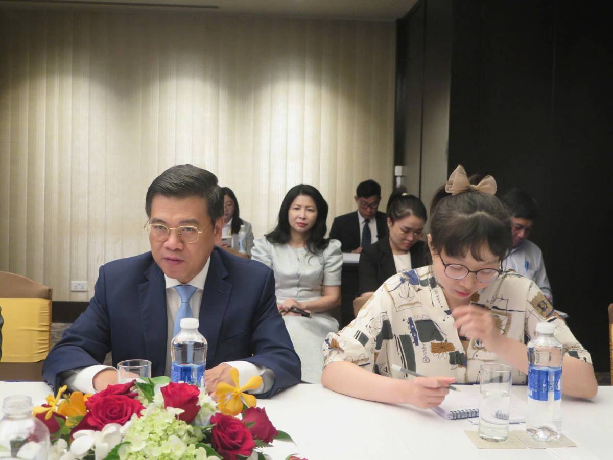 Phó Chủ tịch UBND TP.Hồ Chí Minh Nguyễn Văn Dũng tại buổi tiếp