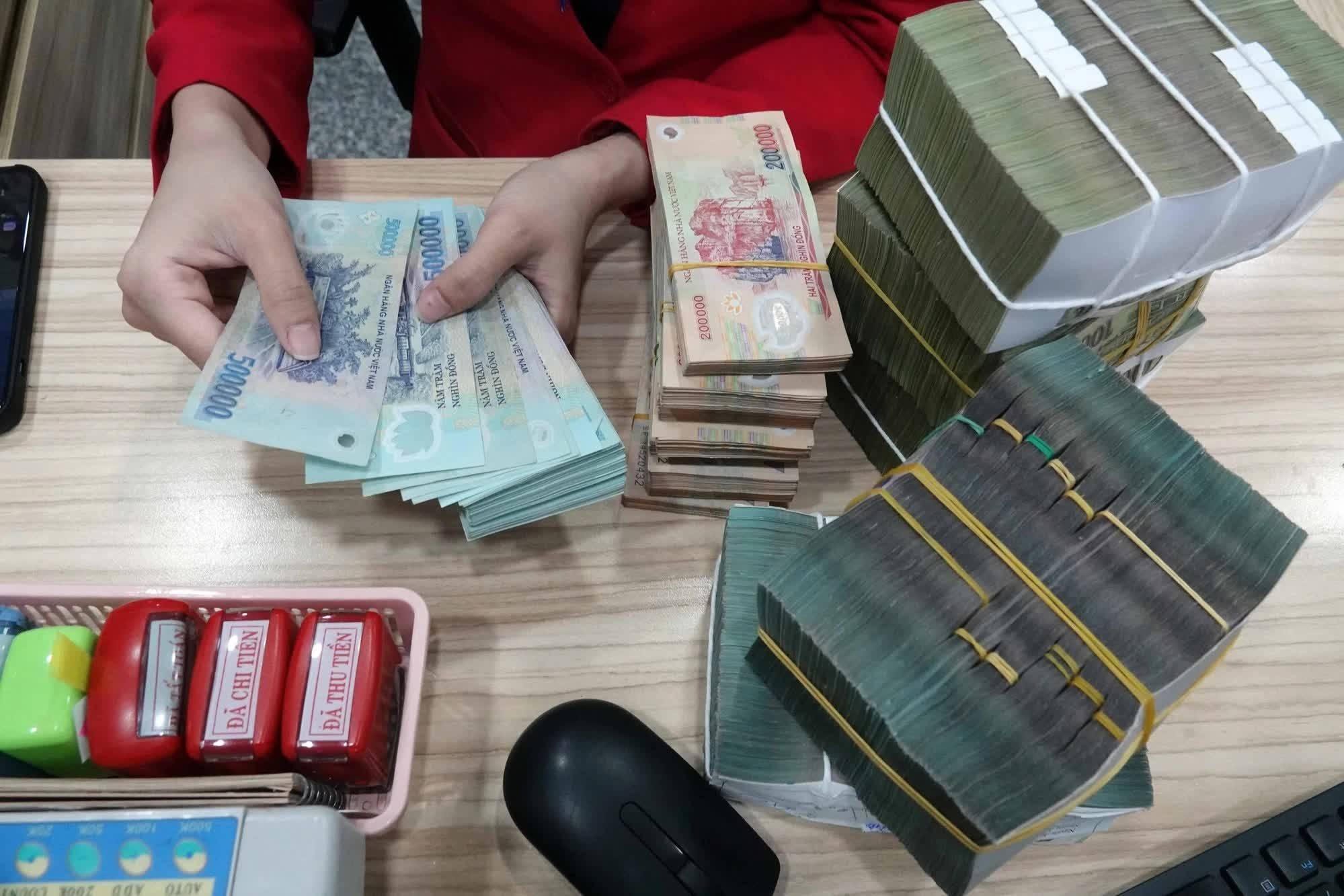 Thị trường trái phiếu khởi sắc - huy động vốn tích cực cho Chính phủ và doanh nghiệp