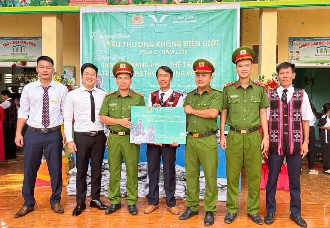 Quảng Trị: Ấm áp ngày khai giảng tại La Lay