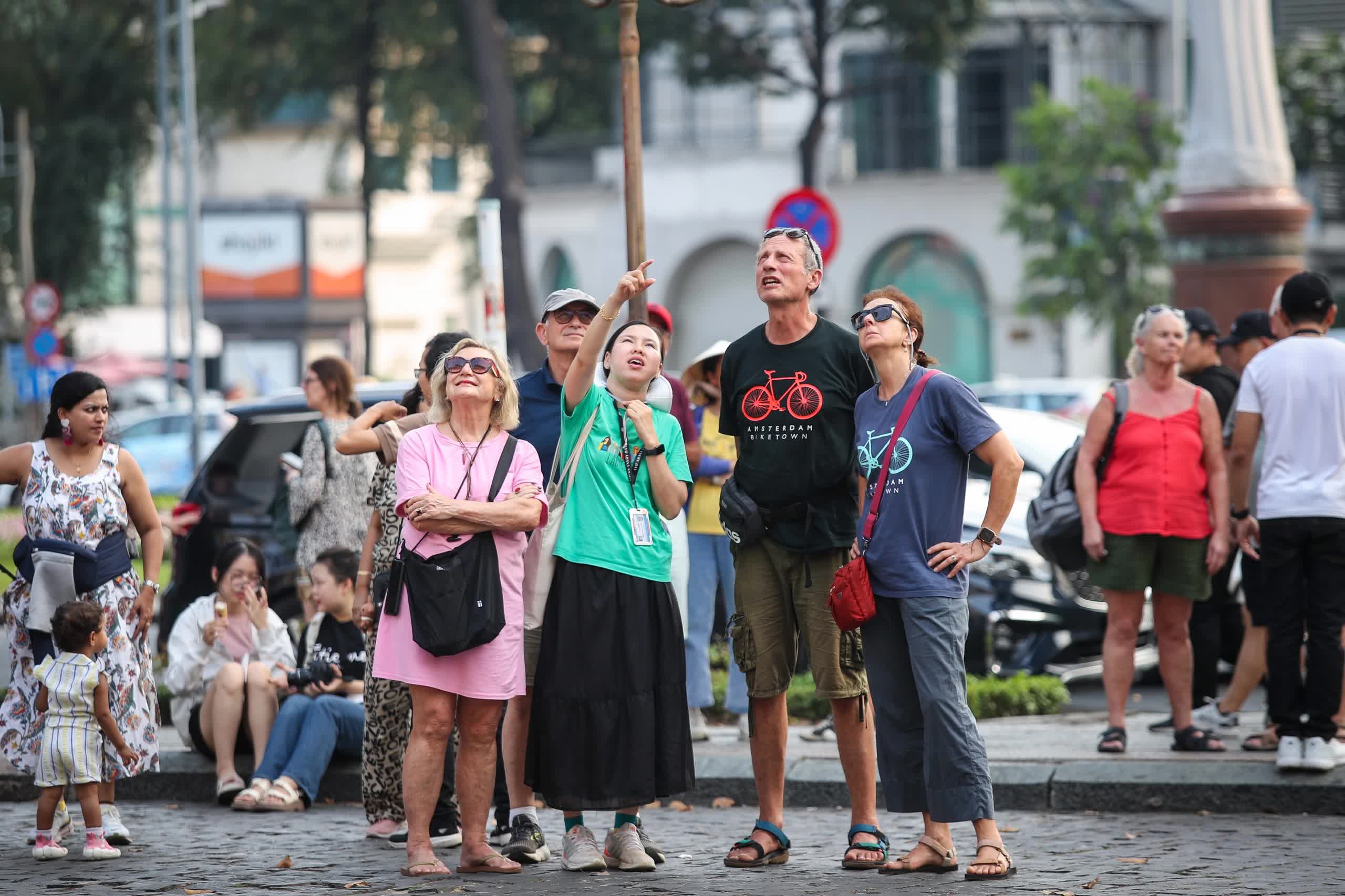 Việt Nam đón lượng khách quốc tế kỷ lục trong tháng 8/2025