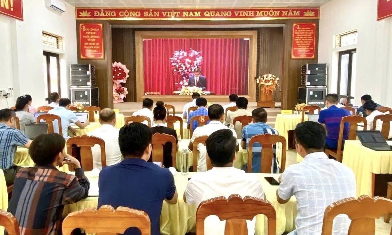 Đông Cuông (Lào Cai) chú trọng công tác đào tạo, nâng cao năng lực cán bộ