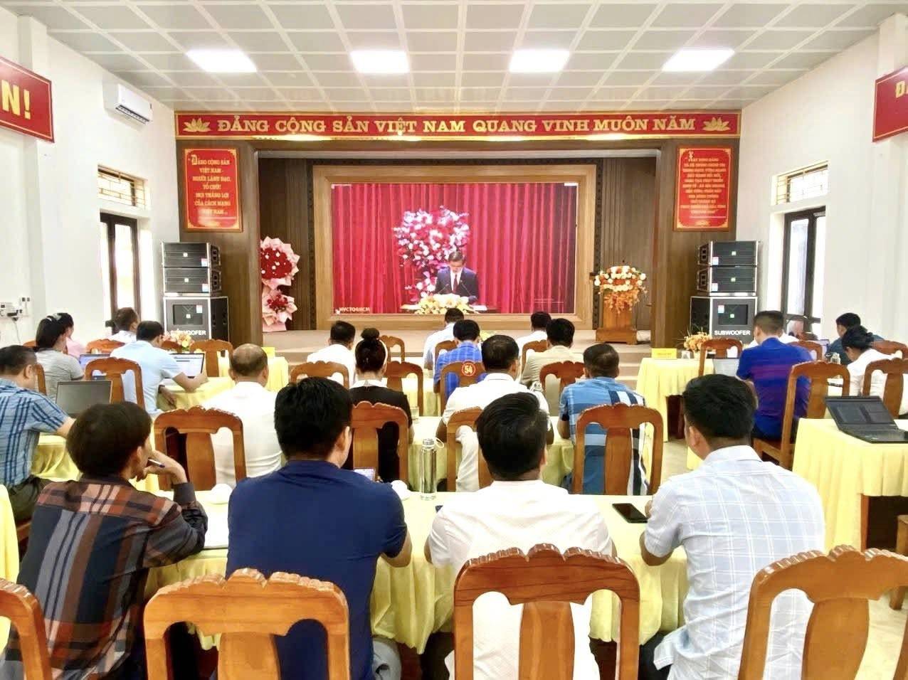 Đông Cuông (Lào Cai) chú trọng công tác đào tạo, nâng cao năng lực cán bộ