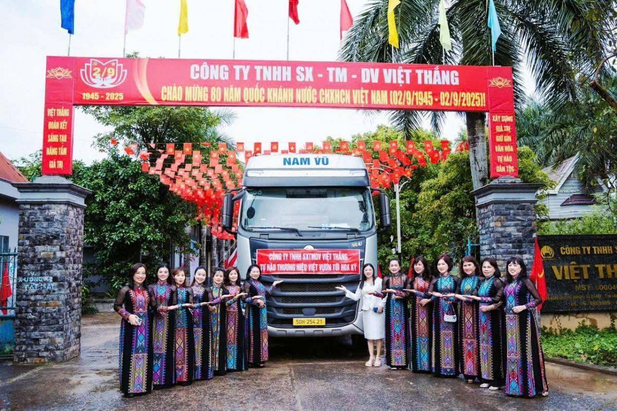 Doanh nghiệp sản xuất dép nhựa tại Đắk Lắk  xuất lô hàng thứ 2 sang thị trường Hoa Kỳ