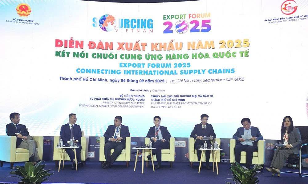Diễn đàn xuất khẩu trong khuôn khổ chuỗi hoạt động“Kết nối chuỗi cung ứng hàng hóa quốc tế - Viet Nam International Sourcing 2025” kết hợp cùng Hội chợ Du lịch Quốc tế TP. Hồ Chí Minh (ITE HCMC 2025). Diễn đàn xuất khẩu trong khuôn khổ chuỗi hoạt động“Kết nối chuỗi cung ứng hàng hóa quốc tế - Viet Nam International Sourcing 2025” kết hợp cùng Hội chợ Du lịch Quốc tế TP. Hồ Chí Minh (ITE HCMC 2025).