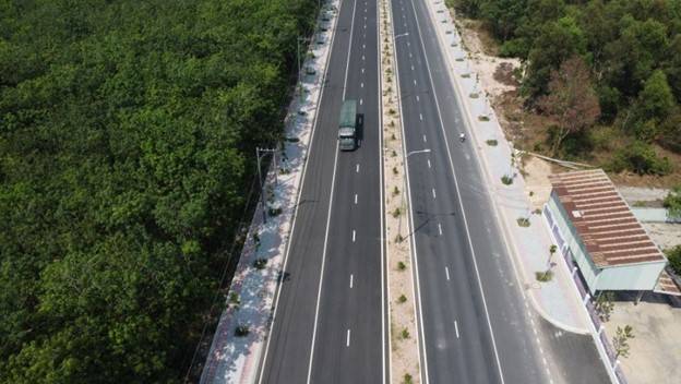 Nhà phố compound Tân Uyên: Cơ hội đầu tư vàng trong làn sóng FDI 2025