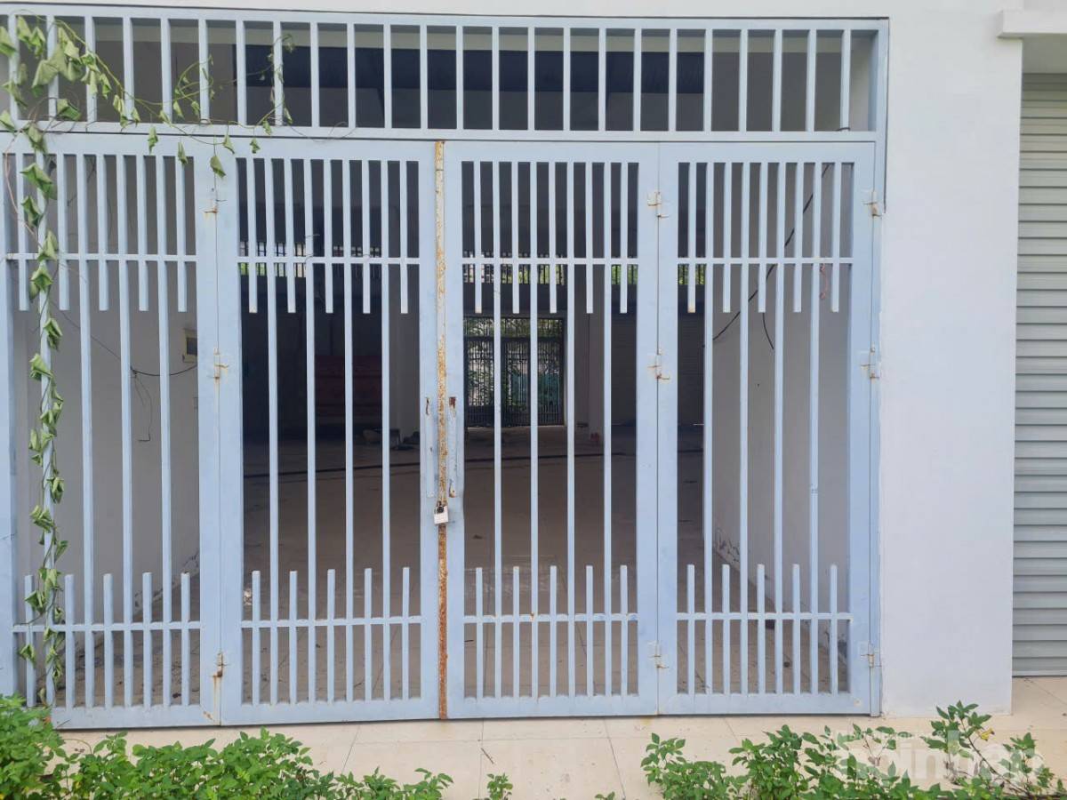 Bài XII: Chợ dân sinh hàng chục tỷ đồng ở Hà Nội bỏ hoang gây lãng phí