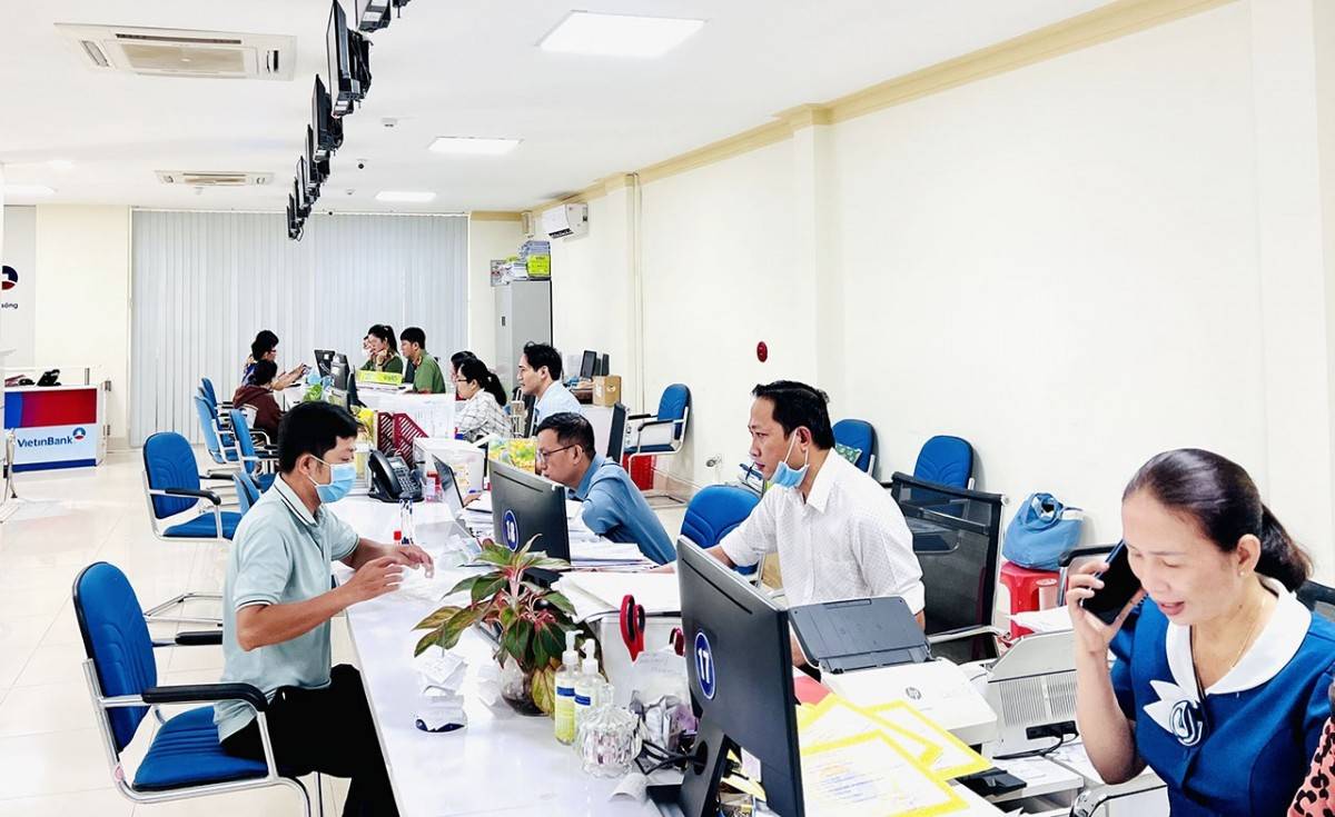 Hỗ trợ người dân tiếp cận dịch vụ công, nâng cao tỷ lệ hồ sơ trực tuyến và sự hài lòng của người dân, doanh nghiệp.