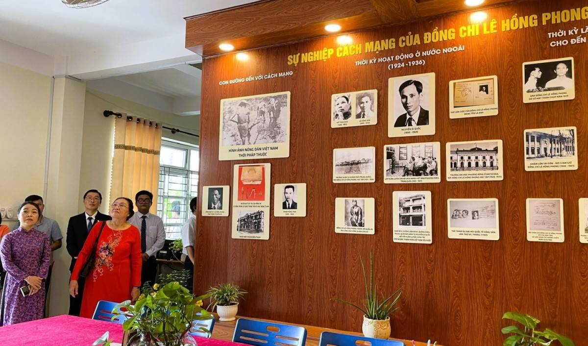 Khánh thành Phòng trưng bày về Tổng Bí thư Lê Hồng Phong tại Trường THCS Lê Hồng Phong, Côn Đảo