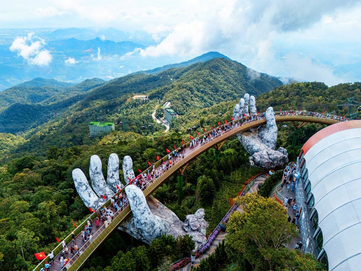 Chặng bay Hà Nội - Đà Nẵng lọt top 10 đường bay nội địa nhộn nhịp nhất toàn cầu