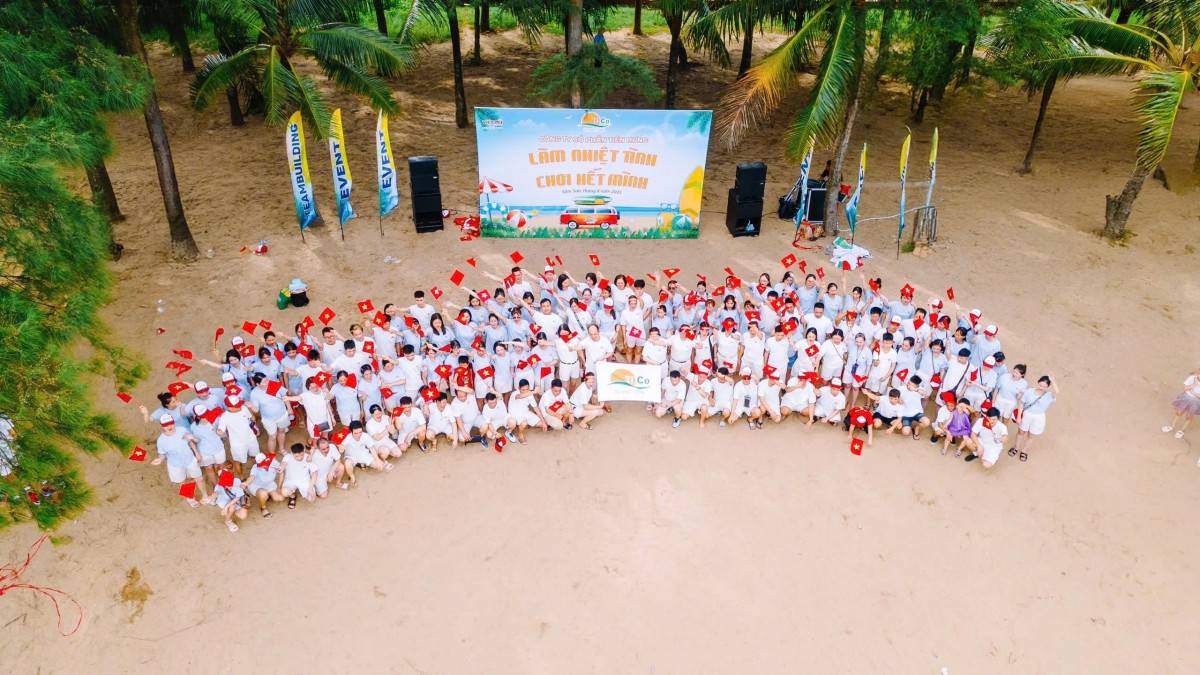 Công đoàn là chỗ dựa vững chắc của người lao động Công đoàn là chỗ dựa vững chắc của người lao động