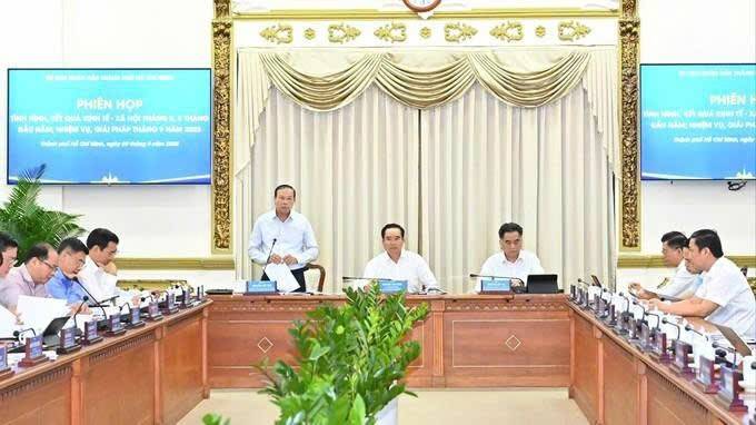 Phó Chủ tịch Thường trực UBND TPHCM Nguyễn Văn Thọ phát biểu. (Ảnh: SGGP) Phó Chủ tịch Thường trực UBND TPHCM Nguyễn Văn Thọ phát biểu. (Ảnh: SGGP)