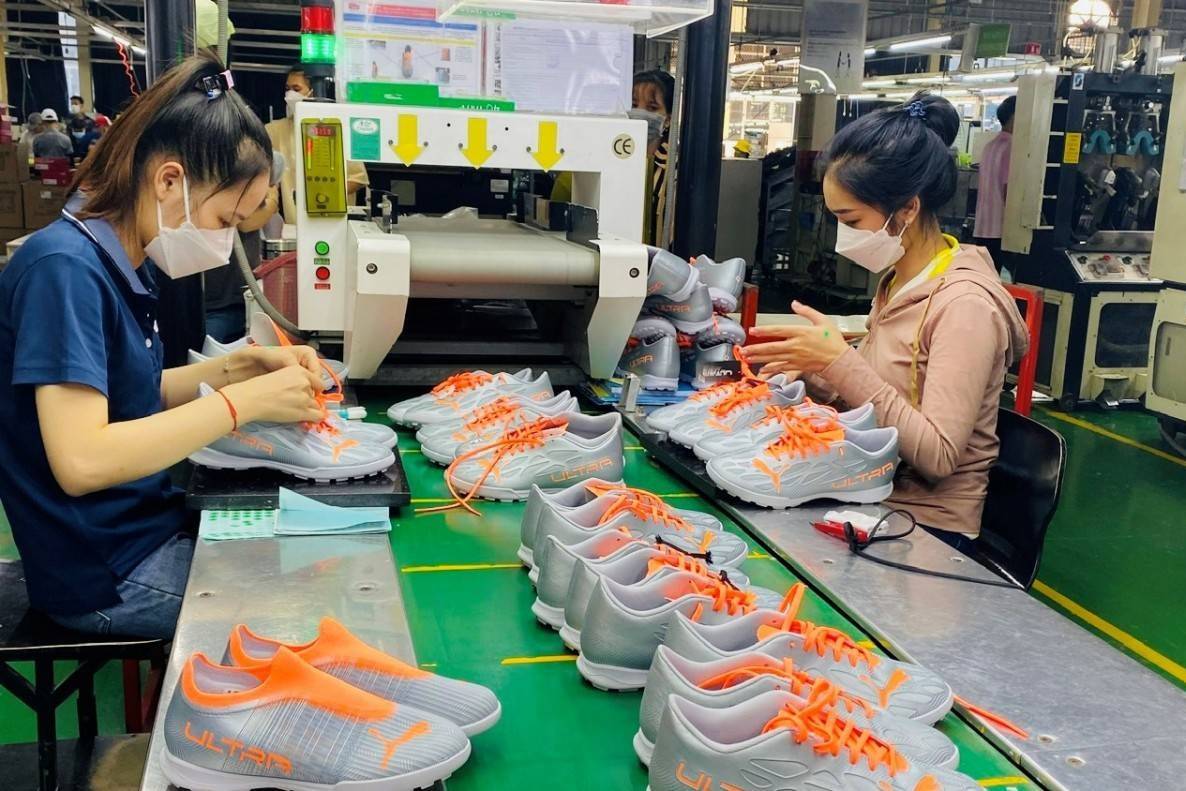 Hàng Việt xuất khẩu sang Mỹ vượt 99 tỷ USD trong 8 tháng, tăng 26,4%