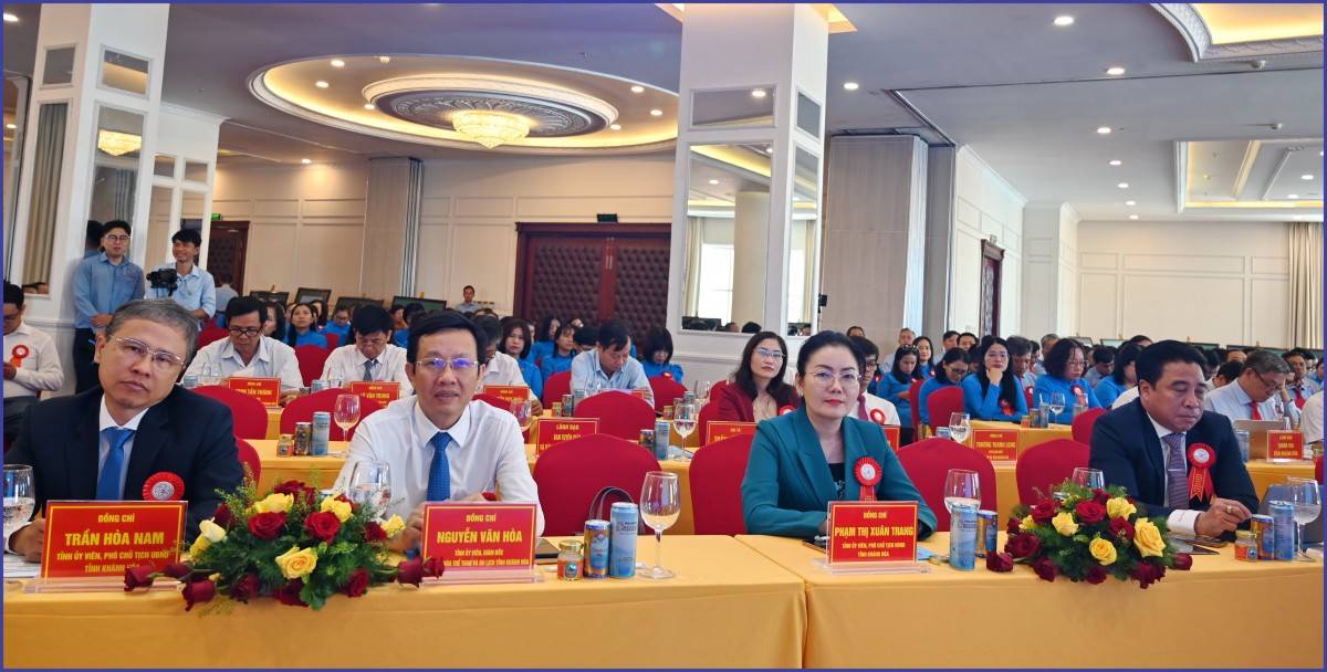 Công Ty Yến Sào Khánh Hòa  Doanh thu 5 năm đạt gần 13.000 tỷ đồng. 7 tháng đầu năm 2025, doanh thu hợp nhất đạt 2.240 tỷ đồng.