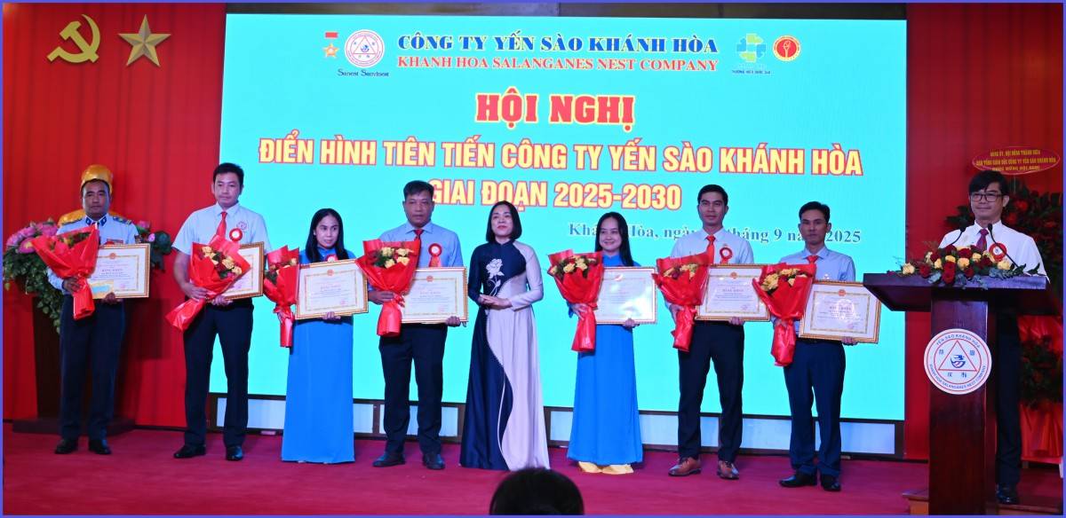Công Ty Yến Sào Khánh Hòa  Doanh thu 5 năm đạt gần 13.000 tỷ đồng. 7 tháng đầu năm 2025, doanh thu hợp nhất đạt 2.240 tỷ đồng. Công Ty Yến Sào Khánh Hòa  Doanh thu 5 năm đạt gần 13.000 tỷ đồng. 7 tháng đầu năm 2025, doanh thu hợp nhất đạt 2.240 tỷ đồng.