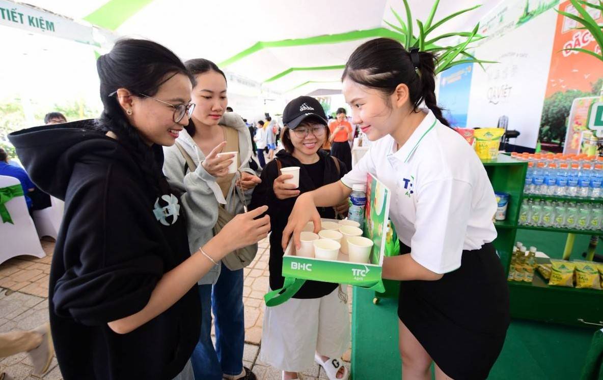 Khánh Hòa: Sôi động, hấp dẫn từ trải nghiệm xanh đến điểm đến xanh