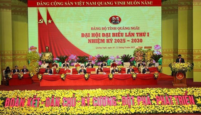 Phó Thủ tướng Nguyễn Hòa Bình dự và phát biểu chỉ đạo Đại hội Đảng bộ tỉnh Quảng Ngãi