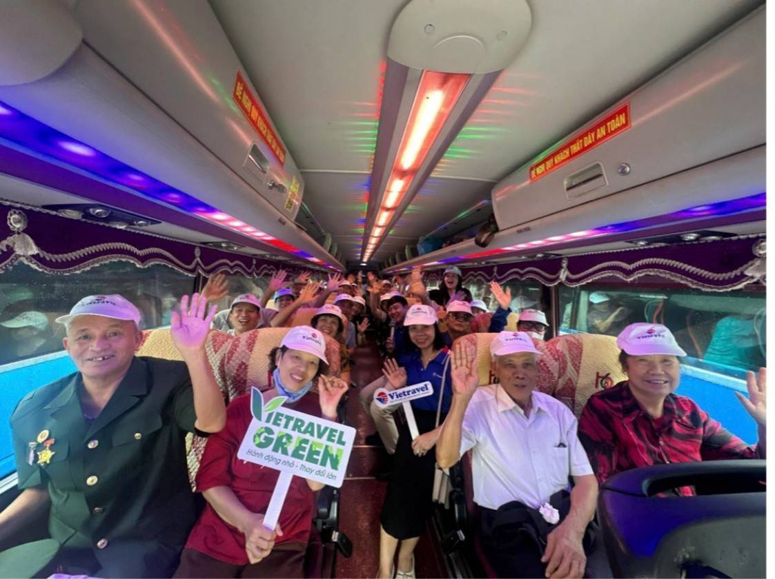 Vietravel Hải Phòng đồng hành cùng thành phố Hải Phòng đưa người dân tham quan triển lãm A80