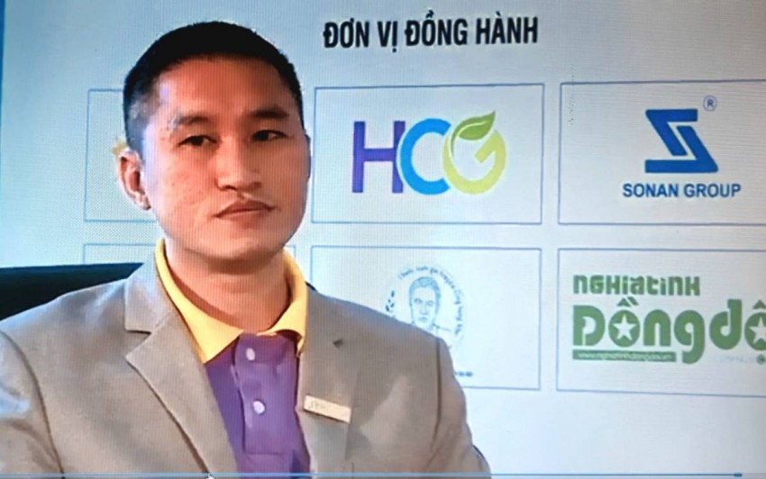 Chủ tịch Công ty Cổ phần Tập đoàn Dự án Hoàng Gia bị bắt Chủ tịch Công ty Cổ phần Tập đoàn Dự án Hoàng Gia bị bắt