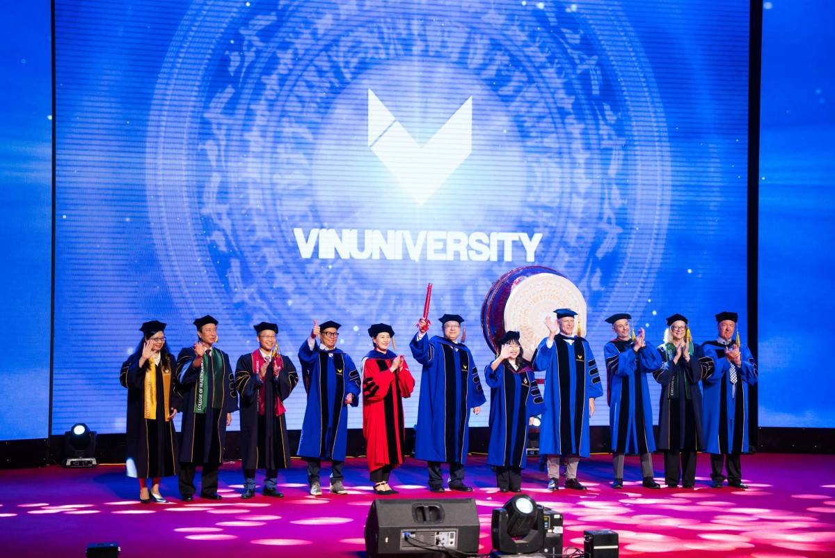 Các Giáo sư đầu ngành sẽ dẫn dắt các trung tâm nghiên cứu xuất sắc mới của VinUni Các Giáo sư đầu ngành sẽ dẫn dắt các trung tâm nghiên cứu xuất sắc mới của VinUni