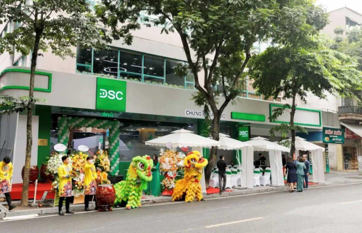 Hàng loạt sai phạm, Chứng khoán DSC bị xử phạt hơn 700 triệu đồng Hàng loạt sai phạm, Chứng khoán DSC bị xử phạt hơn 700 triệu đồng