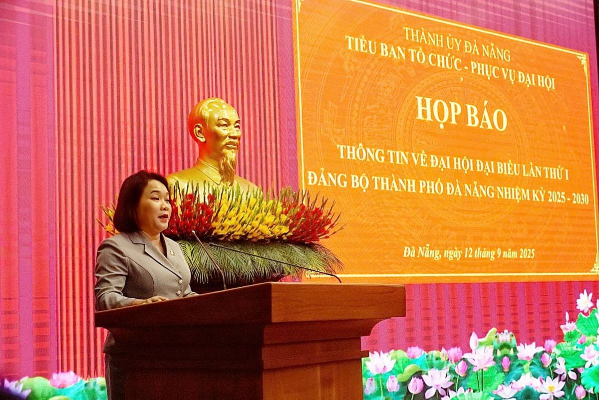 bà Huỳnh Thị Thùy Dung - Trưởng Ban Tuyên giáo và Dân vận Thành ủy Đà Nẵng