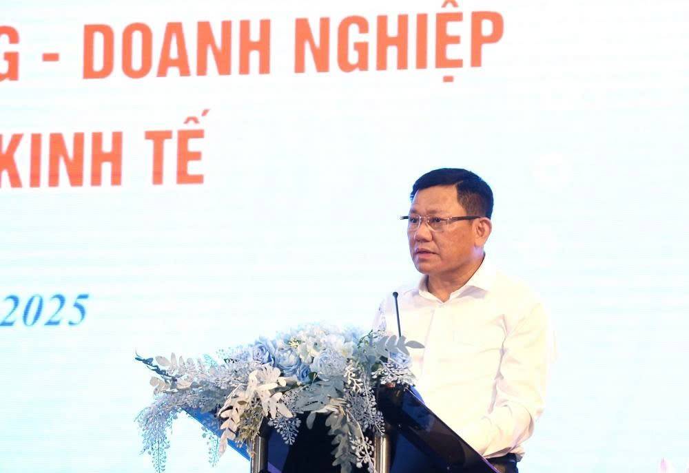Ông Nguyễn Văn Thi, Phó Chủ tịch Thường trực UBND tỉnh Thanh Hoá. Ông Nguyễn Văn Thi, Phó Chủ tịch Thường trực UBND tỉnh Thanh Hoá.