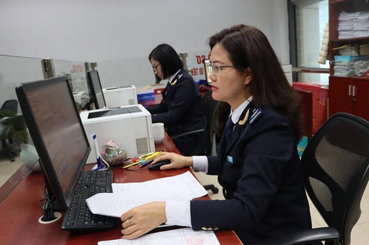 Lào Cai: Thu ngân sách vượt 20% so với cùng kỳ, đạt hơn 12.400 tỷ đồng