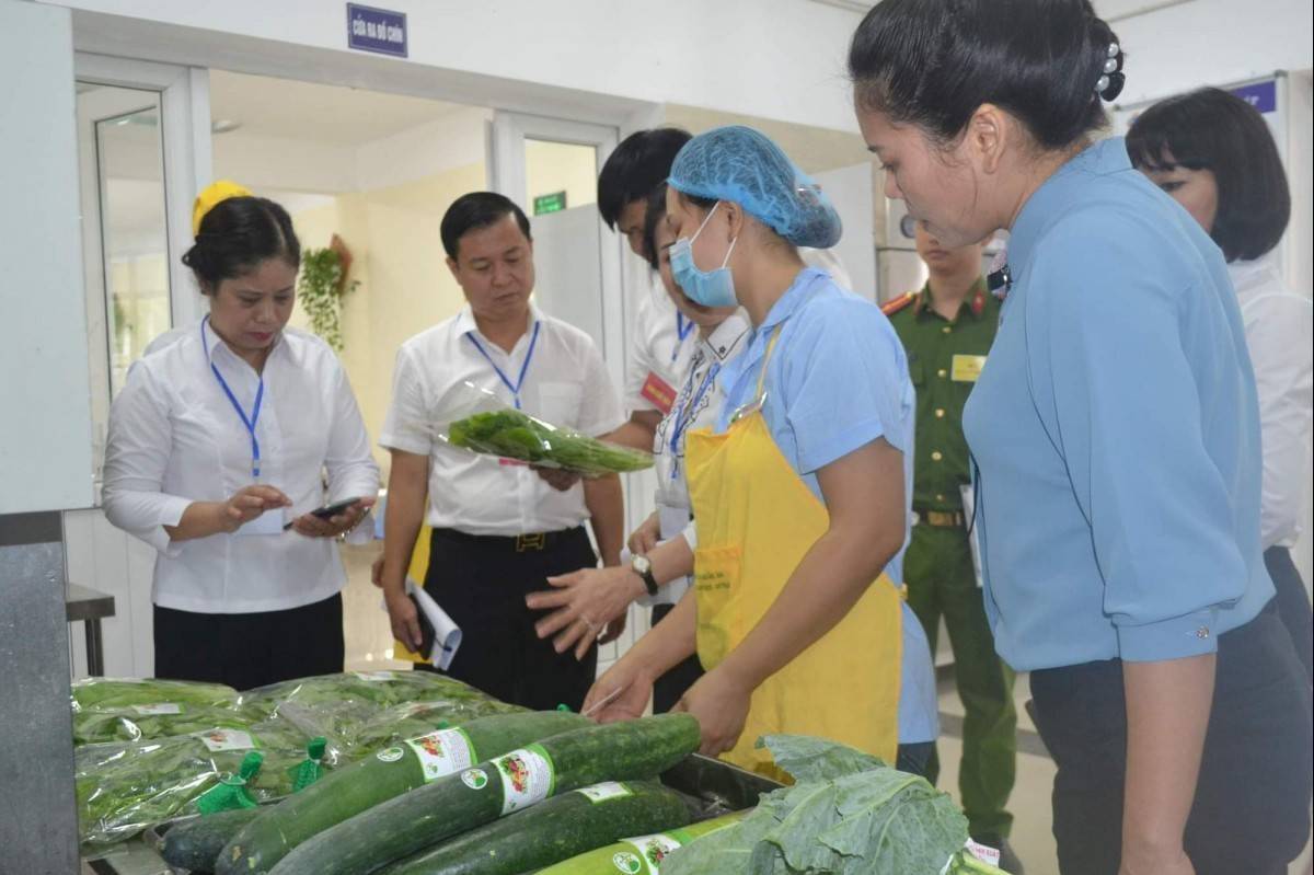 An toàn thực phẩm Hà Nội: “cấp nào cấp phép, cấp đó quản lý”