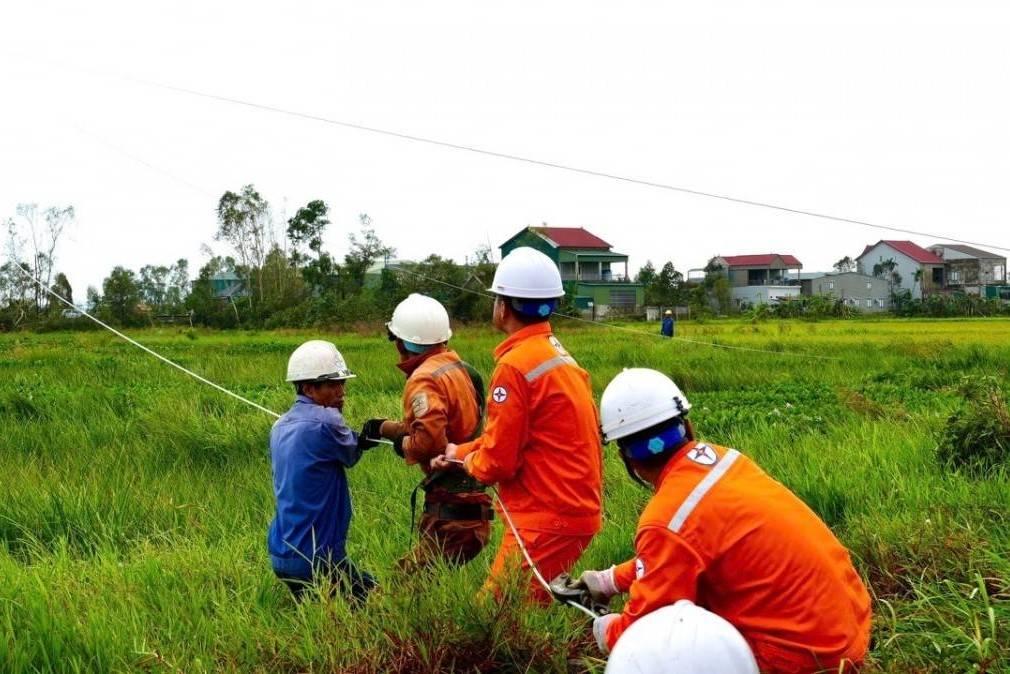 EVNNPC: Giữ dòng điện sáng trong mưa bão, nỗ lực hoàn thành mục tiêu năm 2025