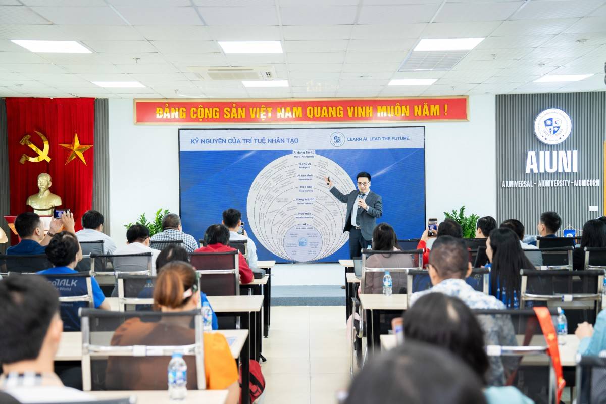 Thày Nguyễn Tiệp chia sẻ xu hướng kỷ nguyên và cập nhật kiến thức AI mới nhất