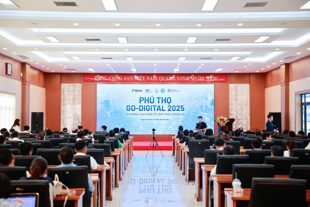 Không gian tọa đàm Phú Thọ Go-Digital 2025.