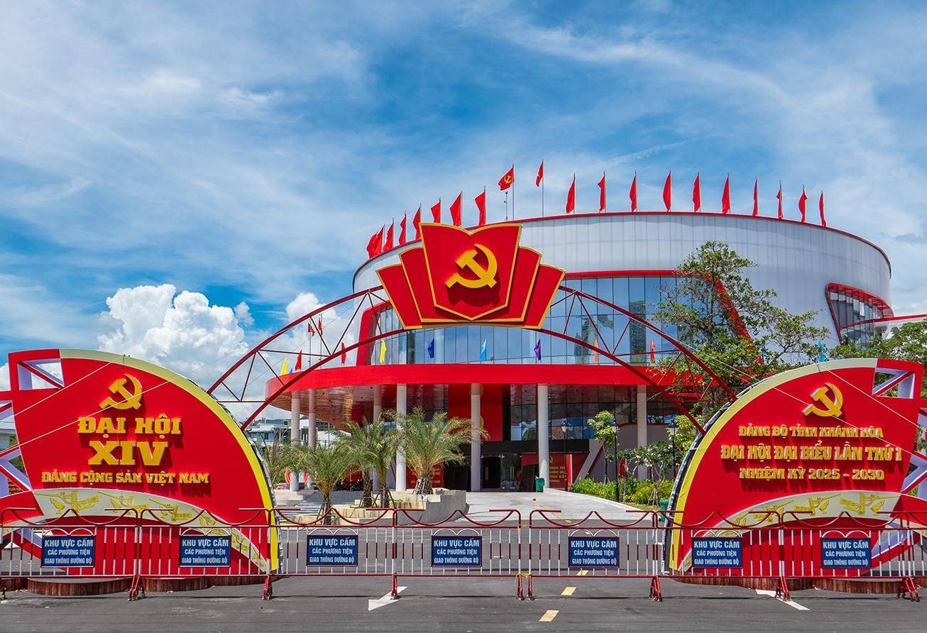 Khánh Hòa hướng tới Đại hội Đảng bộ lần thứ I: Đoàn kết, đổi mới, phát triển bền vững