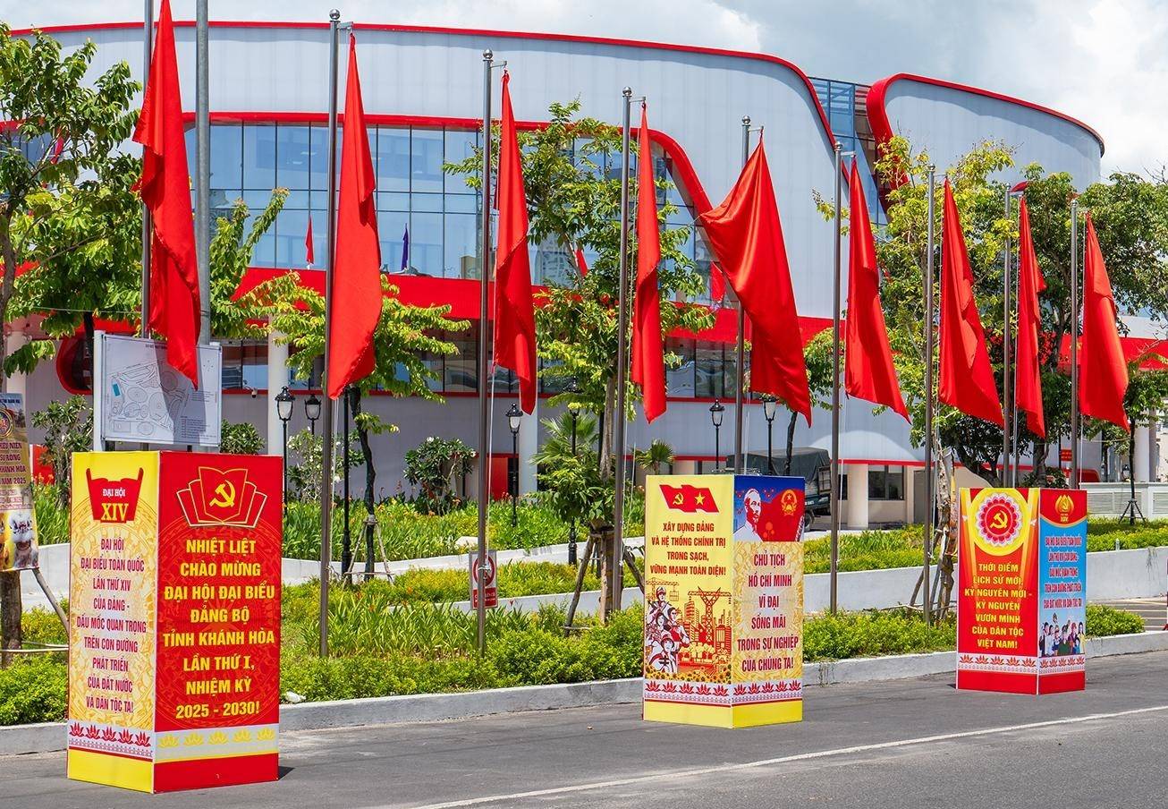 Khánh Hòa hướng tới Đại hội Đảng bộ lần thứ I: Đoàn kết, đổi mới, phát triển bền vững