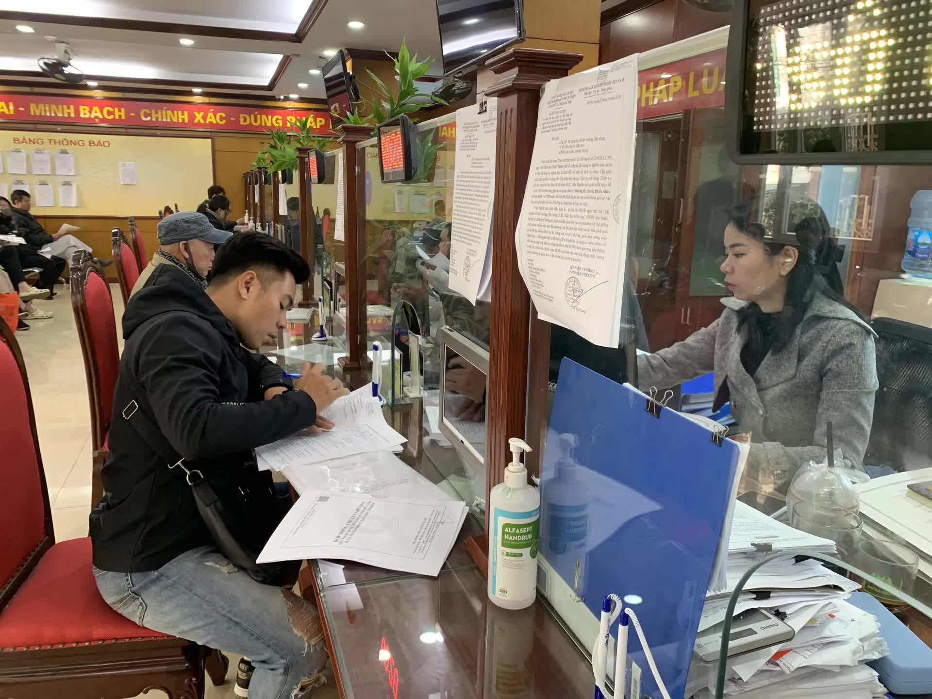 Hà Nội đề xuất chi thu nhập tăng thêm cho cán bộ, công chức, viên chức từ năm 2026