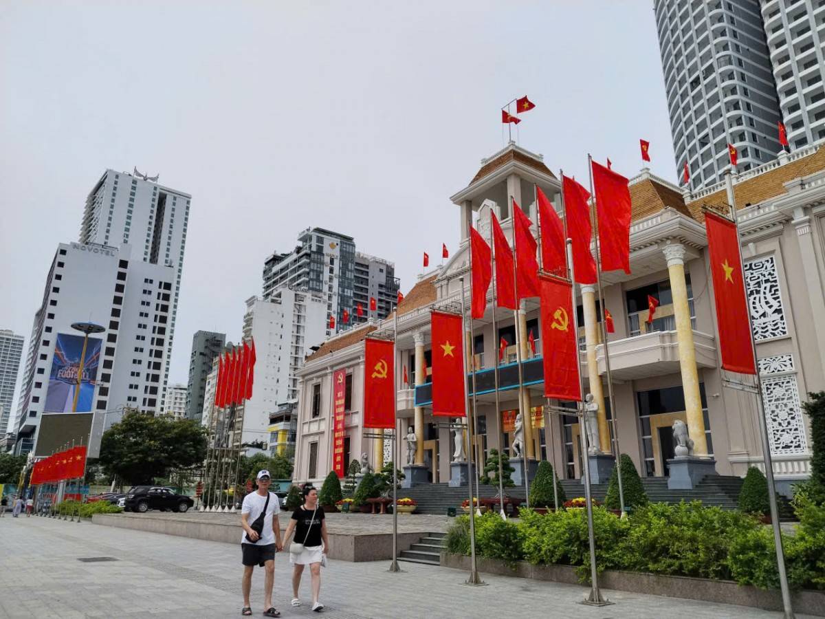 Khánh Hòa: Cờ Đảng, cờ Tổ quốc tung bay rực rỡ chào đón Đại hội Đảng