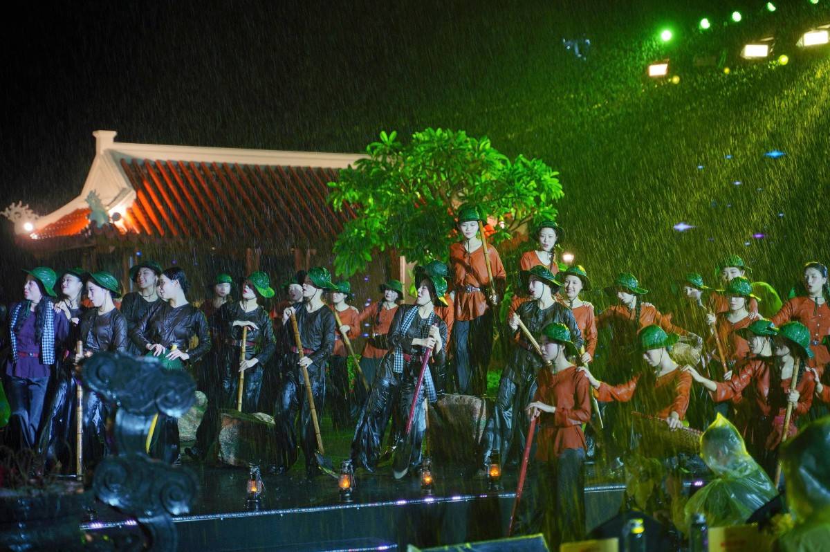 bến phà Long Đại; Đêm nghệ thuật sử thi tái hiện huyền thoại;