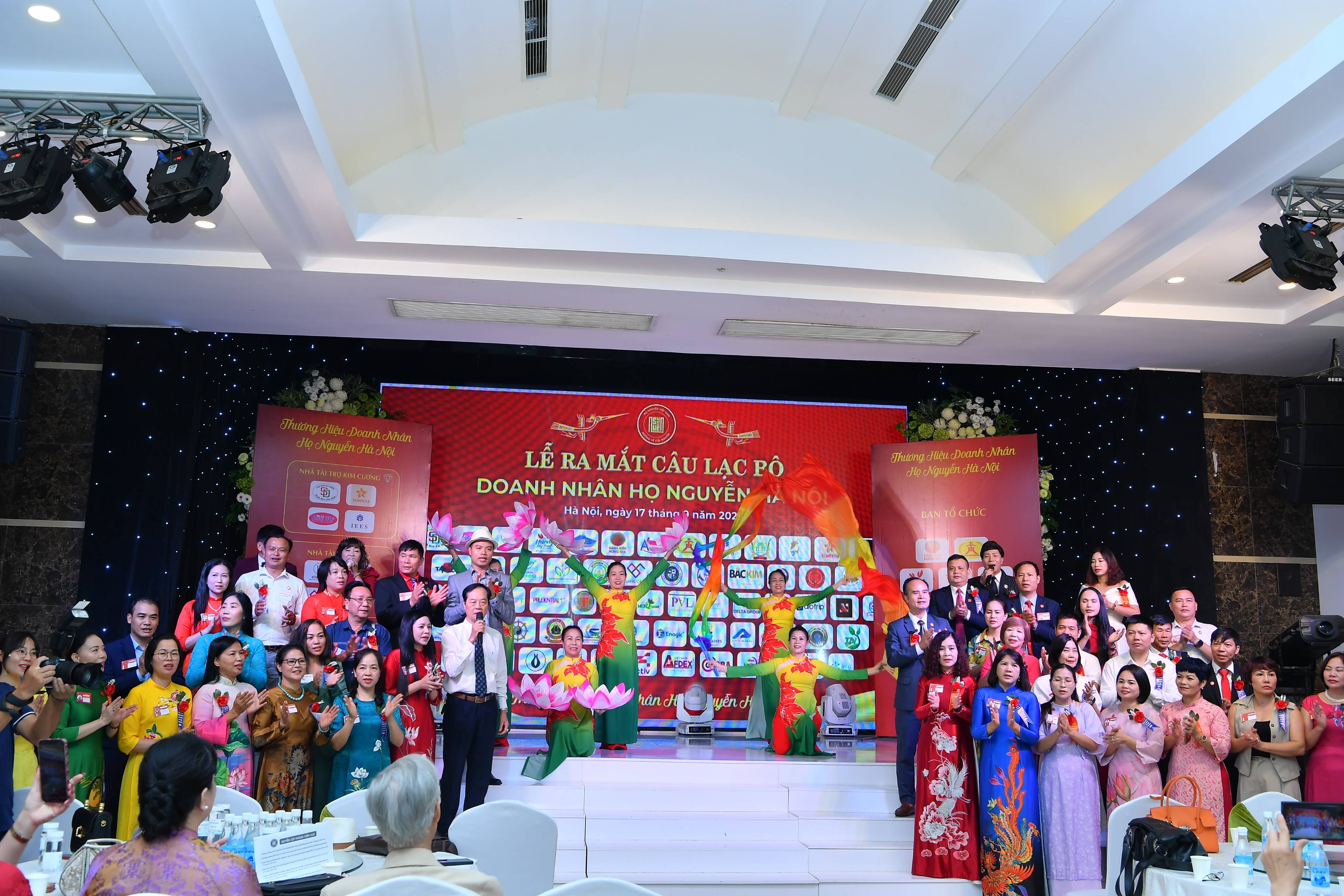 CLB Doanh nhân Họ Nguyễn Hà Nội: Nơi hội tụ trí tuệ, kết nối sức mạnh, dựng xây tương lai