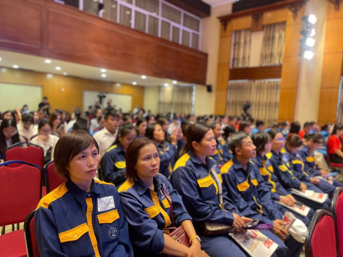 Diễn đàn về công nhân vì môi trường: Khẳng định vai trò then chốt của người lao động