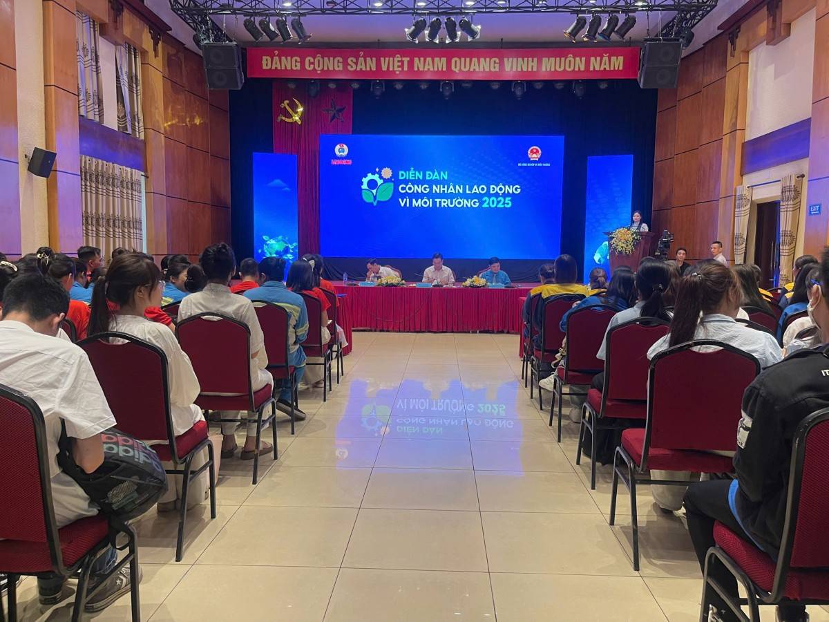 Diễn đàn về công nhân vì môi trường: Khẳng định vai trò then chốt của người lao động