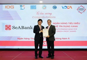 SeABank khẳng định dấu ấn bền vững với 2 giải thưởng Ngân hàng Việt Nam tiêu biểu