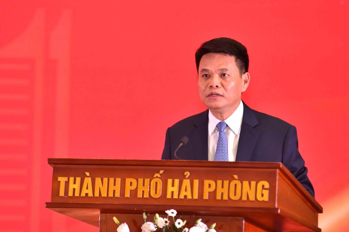 Chủ tịch UBND thành phố Lê Ngọc Châu phát biểu