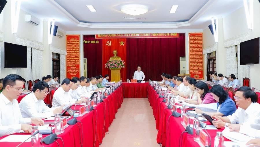 Ban Chỉ đạo về phát triển khoa học, công nghệ, đổi mới sáng tạo, chuyển đổi số, cải cách hành chính và Đề án 06 tỉnh Nghệ An họp để triển khai một số nội dung trọng tâm trong thời gian tới.