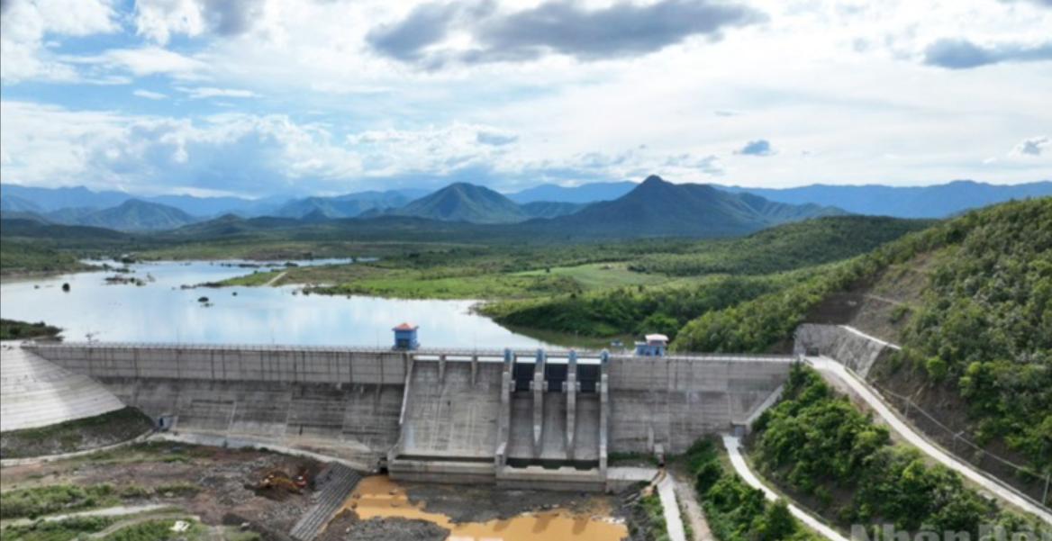 Khánh Hòa: 4 công trình được khởi công khánh thành, gắn biển chào mừng Đại hội Đại biểu Đảng bộ tỉnh