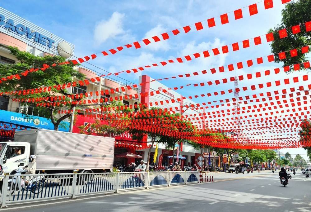 Đồng Tháp rộn ràng chỉnh trang đô thị, chuẩn bị cho Đại hội Đảng bộ tỉnh
