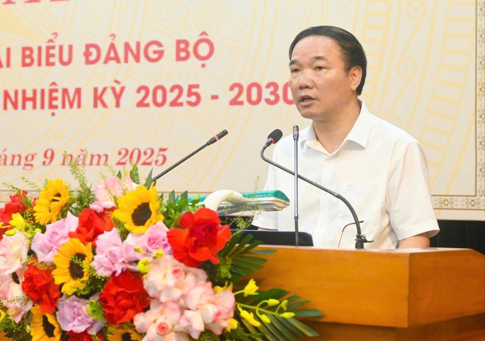 Triển lãm cây cảnh chào mừng Đại hội đại biểu Đảng bộ tỉnh Tuyên Quang lần thứ I, nhiệm kỳ 2025-2030