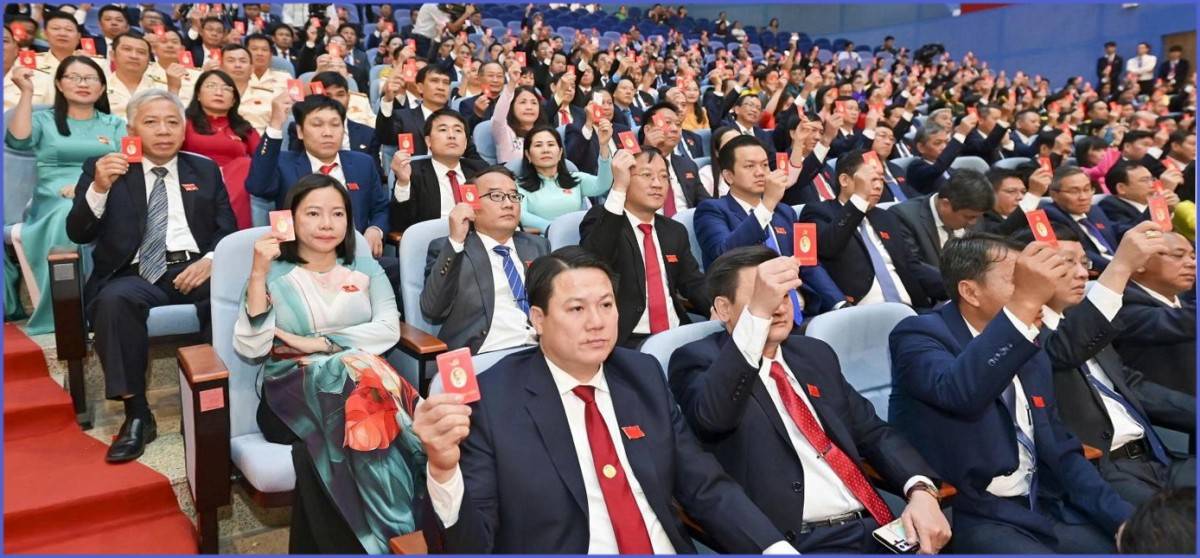 Đại Hội Đại biểu Đảng bộ Khánh Hòa  bước vào trang sử phát triển mới: cực tăng trưởng của quốc gia, thành phố trực thuộc Trung ương
