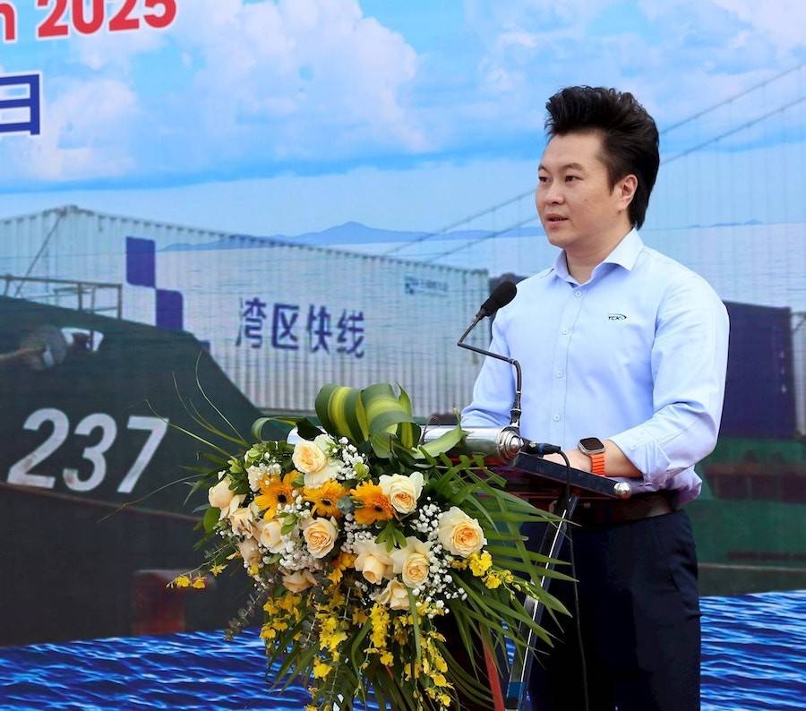 Ông Sun Yan Yin – Phó Tổng Giám đốc Hãng tàu YCKY phát biểu tại Lễ khai trương
