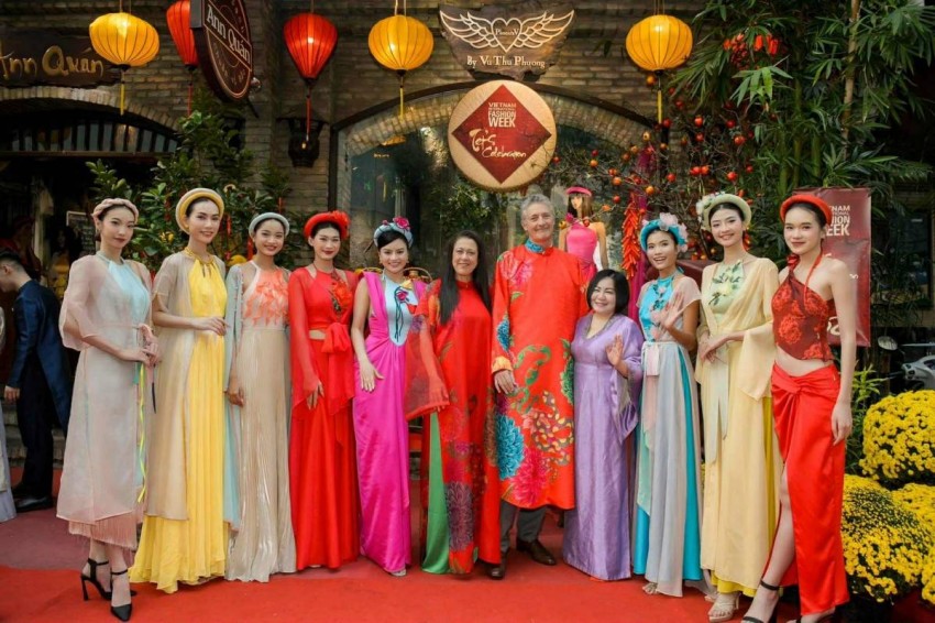 Siêu mẫu - Doanh nhân Vũ Thu Phương: Khát vọng bất diệt của cánh chim Phượng hoàng